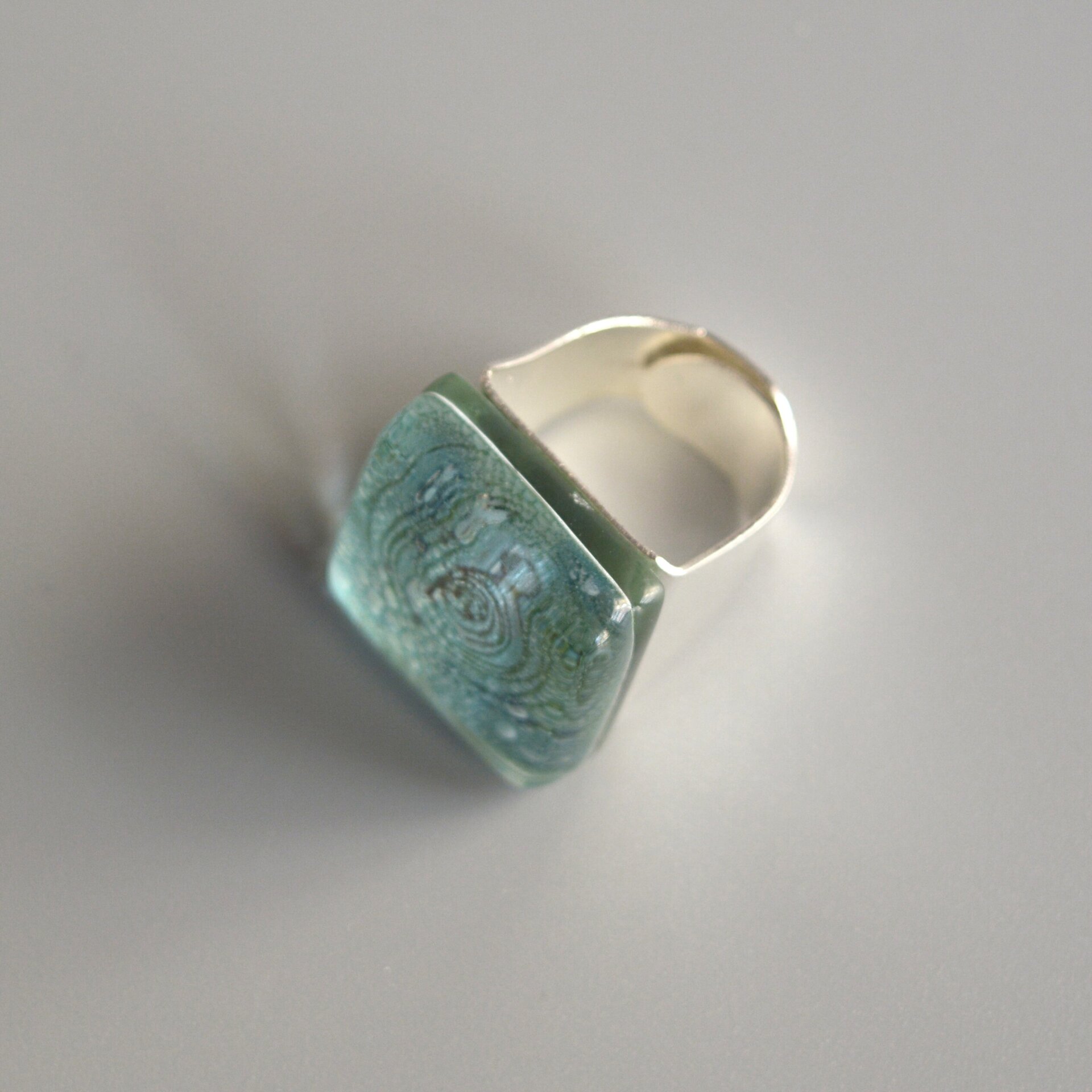 Anillo grande de vidrio verde agua, talla ajustable - 9