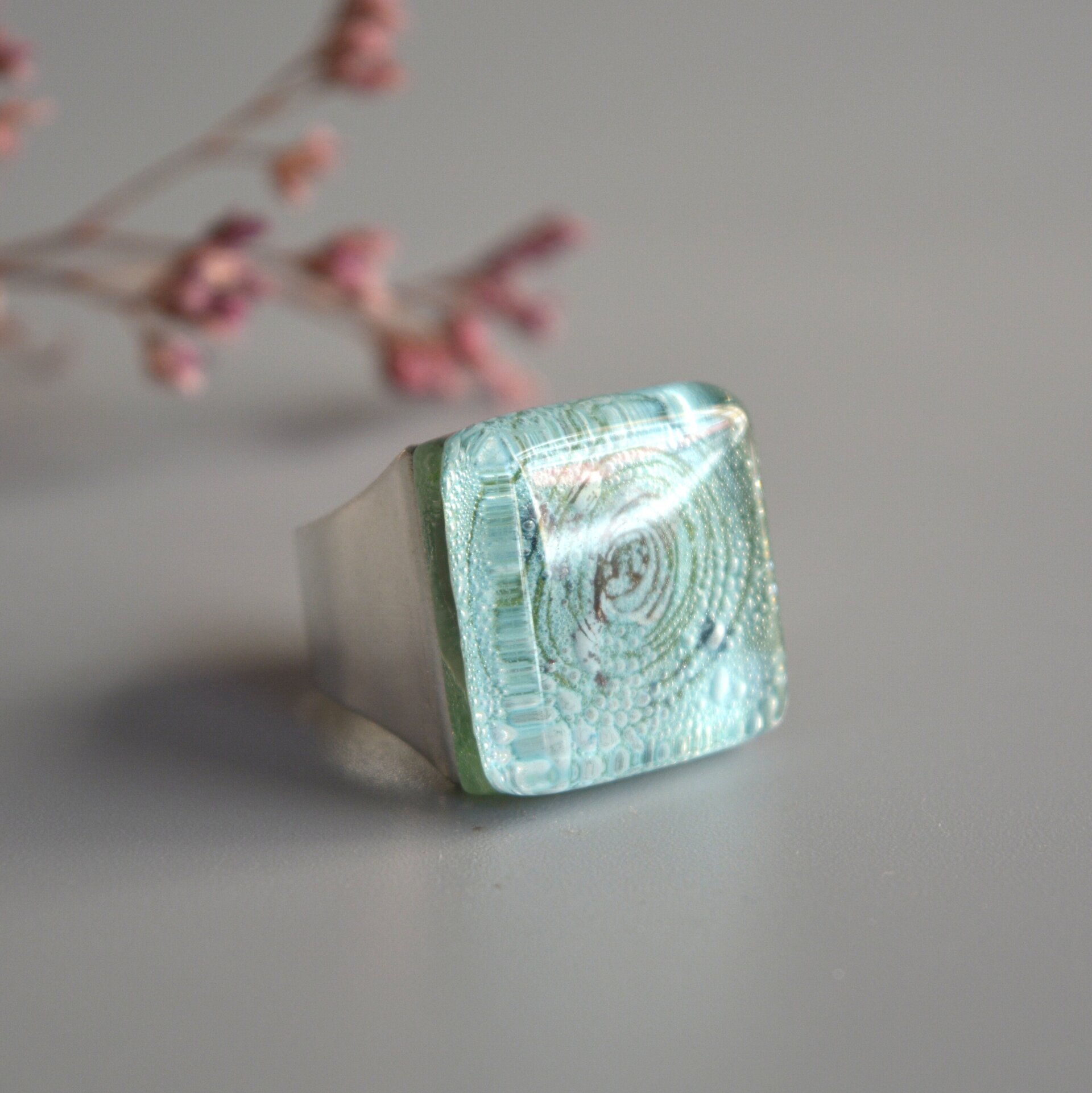 Anillo grande de vidrio verde agua, talla ajustable - 2