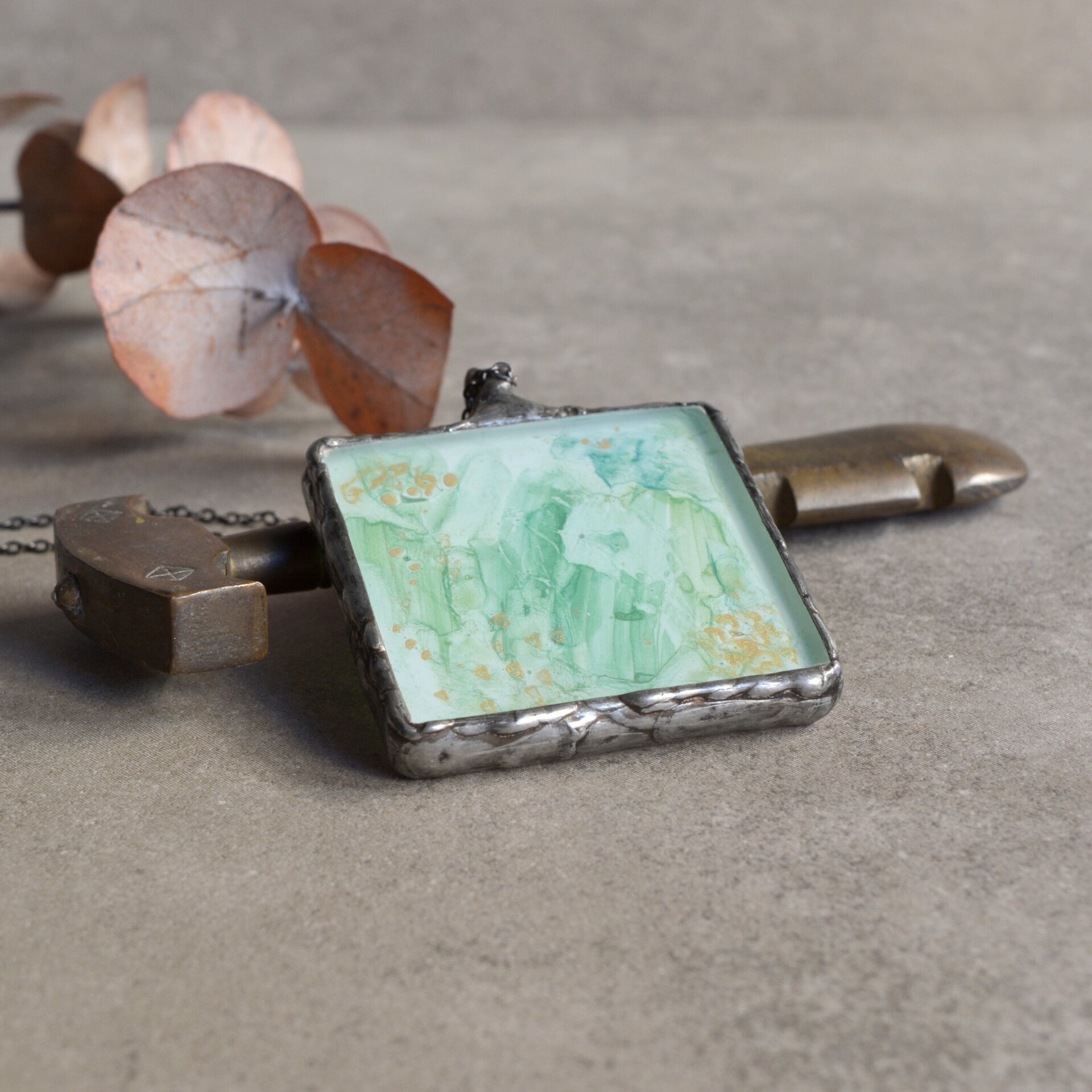 Colgante verde con cadena, Joyas creativas de vidrio artesanal - 9