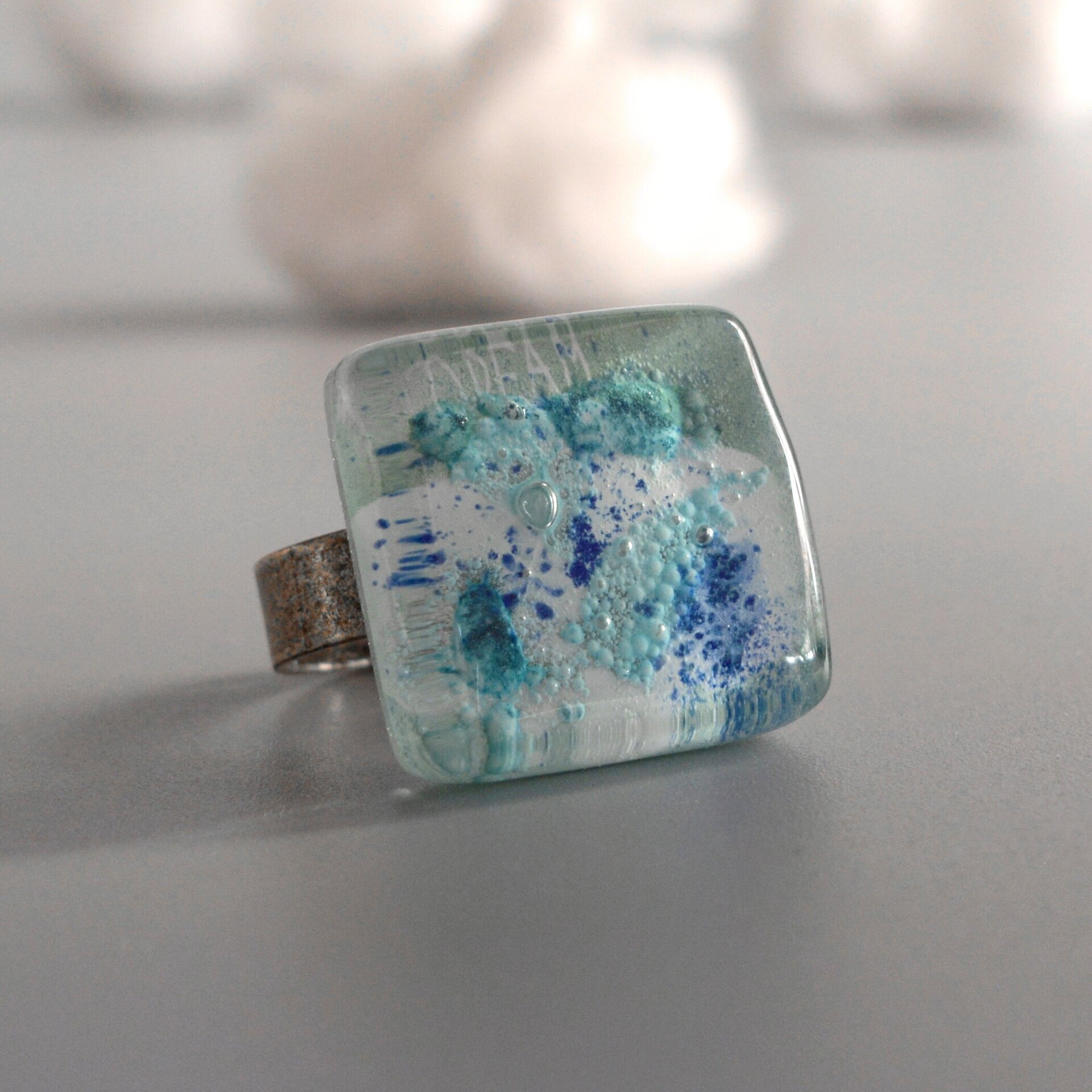 Anillo turquesa con burbujas, Vidrio artesanal, Talla ajustable - 4